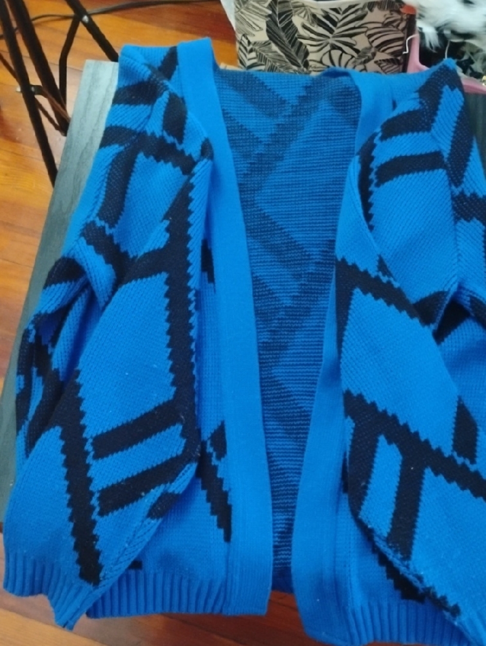 Blue and Black Geometric Open Cardigan